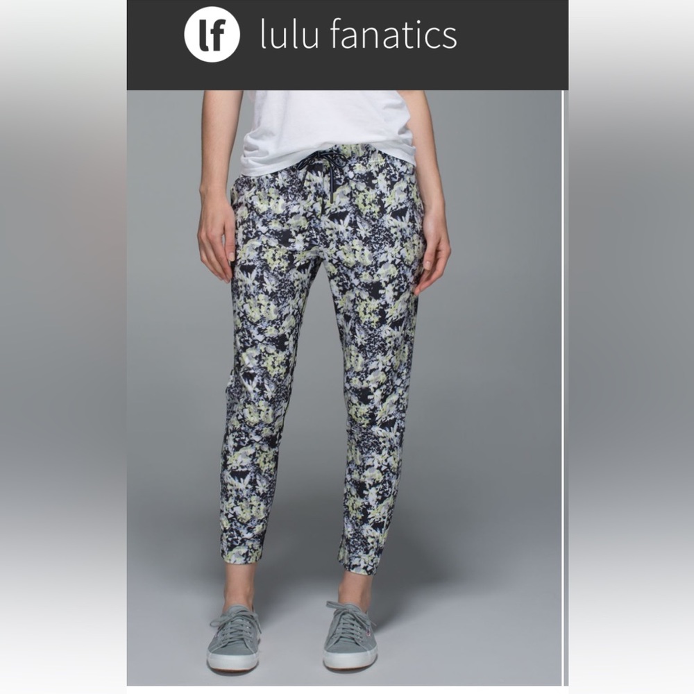 lululemon women’s yoga pants size 6